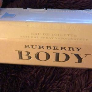 Burberry Body Tender Natural Fragrance Spray